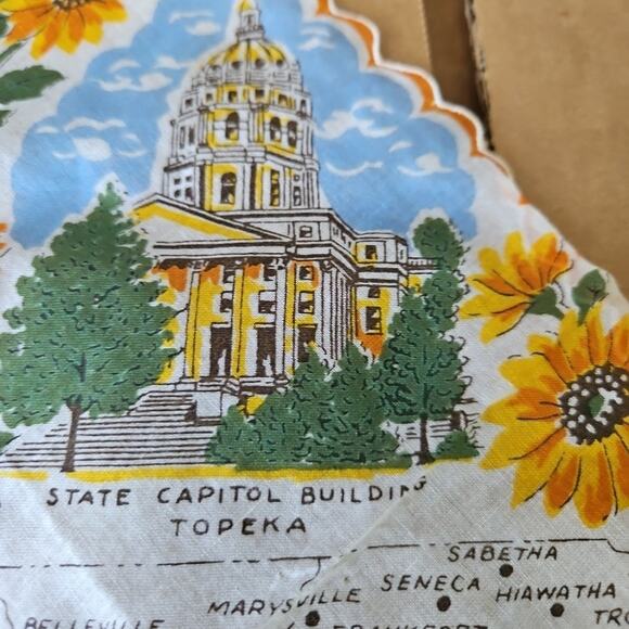 Vintage Hanky Handkerchief KENTUCKY State Capitol Map Sunflower Design Souvenir - Picture 8 of 12